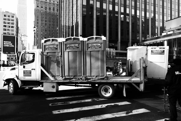 Best Portable restroom trailer rental  in Edna, TX